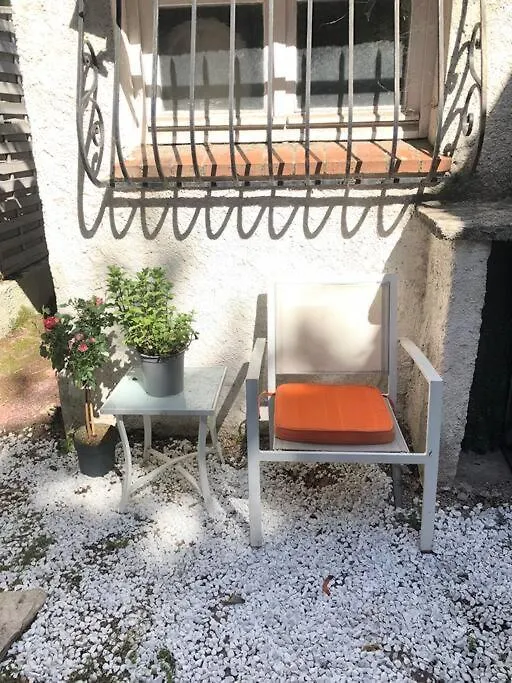Proche Plages Juan Les Pins Petit Studio Dans Villa Antibes Apartment